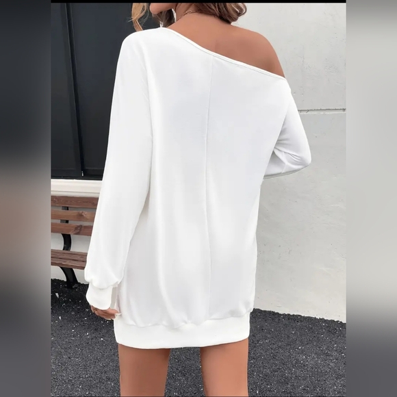 NIP Fun Sexy, Queen Of Spades , Wild Shoulder Long Sleeved Dress - Picture 6 of 12